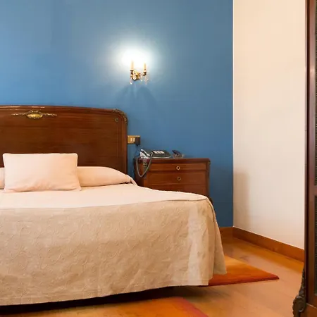 Casa Espana 2*