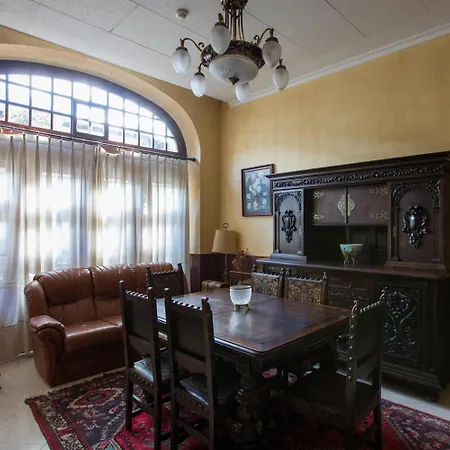 Casa Espana 2*