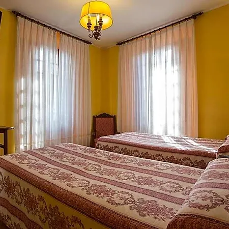Casa Espana