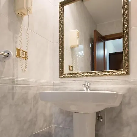 Hotel Casa Espana Villaviciosa (Asturias)