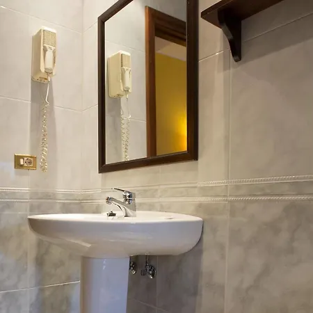 Casa Espana 2*